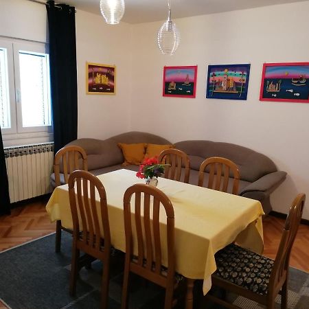 Apartment Artemisia 1 Трогир Екстериор снимка