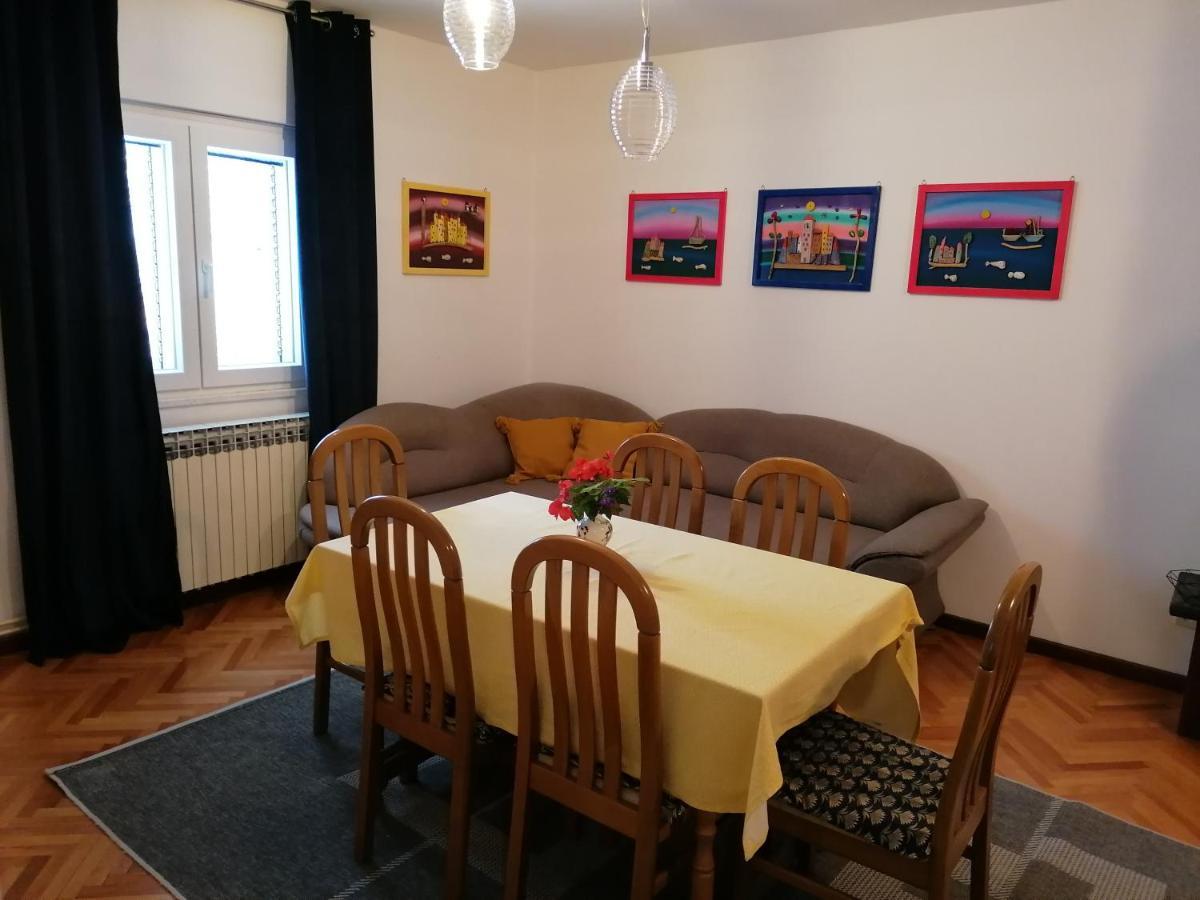 Apartment Artemisia 1 Трогир Екстериор снимка