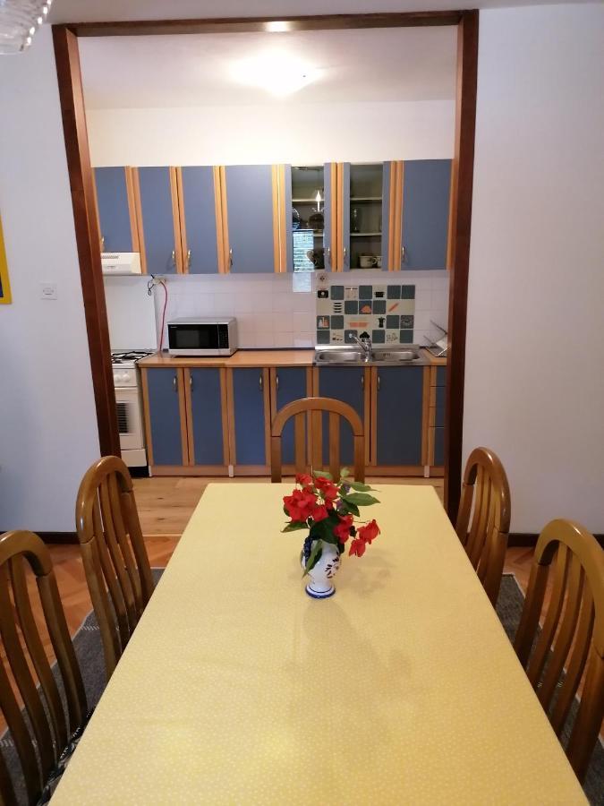 Apartment Artemisia 1 Трогир Екстериор снимка