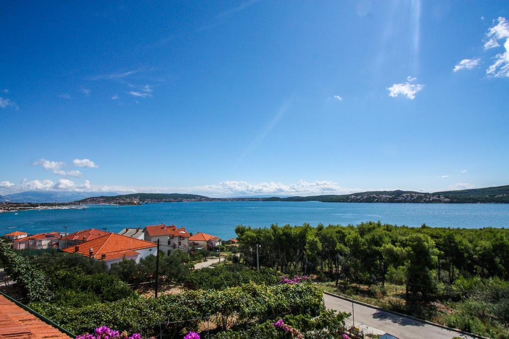 Apartment Artemisia 1 Трогир Екстериор снимка